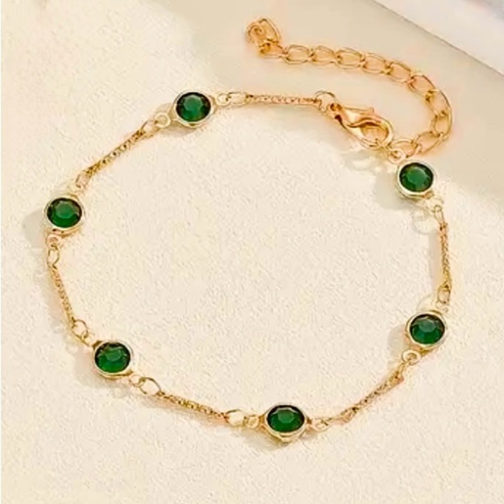 ⚜️❤️‍🔥 Gorgeous 14K Gold Plated Bracelet with Emerald Green Stones